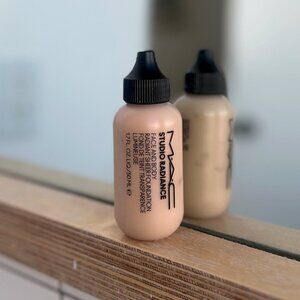 MAC Studio Radiance Face and Body Radiant Foundation (C3)